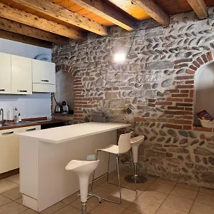 Houseberg Pignolo 8 , Bergamo Włochy